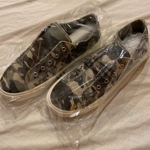 New Camo print Madden Girl sneakers